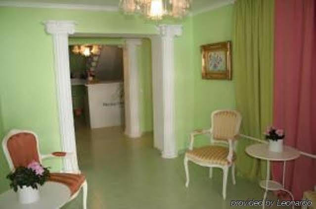 בוקרשט Hotel Nelisse מראה חיצוני תמונה